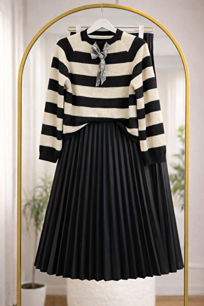 Bahar Altundemir طقم تنورة جلدية مطوية مع سترة مخططة وشال نسائي