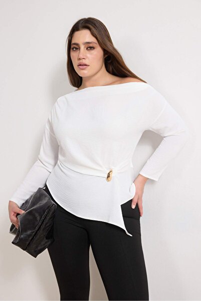 Trendyol Curve بلوزة منسوجة بأكمام طويلة وياقة غير متماثلة مع إكسسوارات ذهبية...