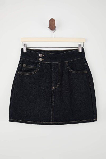 Trendyol Collection Dunkelblaue, taillierte Jeans-Shorts aus 100 % Baumwolle ...