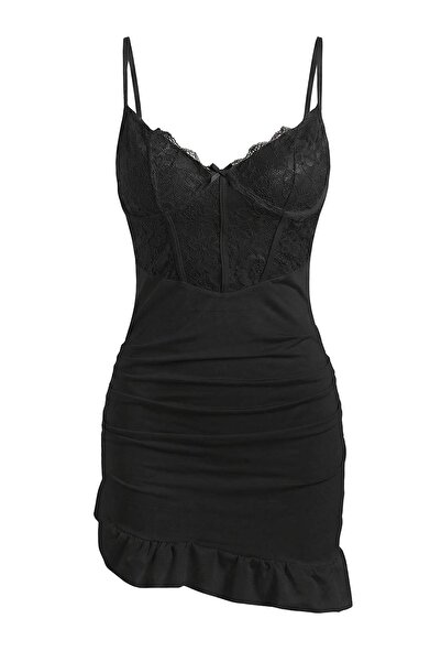 ترينديول كوليكشن ملابس داخلية سوداء بحزام مطاطي/قميص نوم فاخر THMAW26LL00014