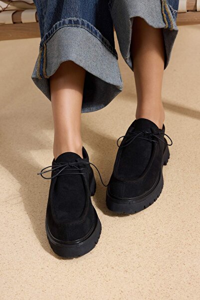 TRENDYOL SHOES Schwarze Wildleder-Damen-Loafer-Schuhe TAKAW26LA00013