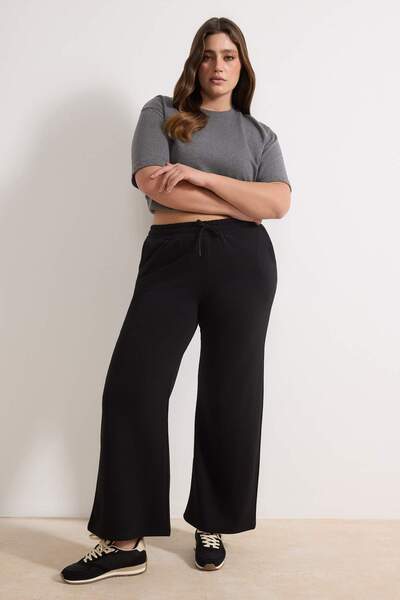 Trendyol Curve Black Wide Leg /Wide Leg Plus Size Sweatpants Tbbaw26Aj00015