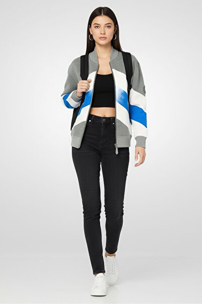 BURBERRY Women Baseball Neck Knitted Sweater, Grey