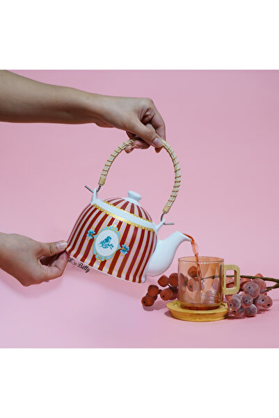 Miss Betty إبريق شاي بيليسيما بمقبض من الخيزران