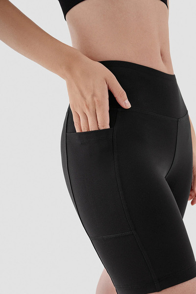 PUCKA FASHION Kadın Siyah Yüksek Bel Toparlayıcı Cepli Şort Kısa Tayt