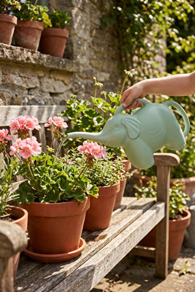 Emofom وعاء سقي زهور الفيل سعة 2200 مل وعاء سقي الزهور حاوية سقي النباتات