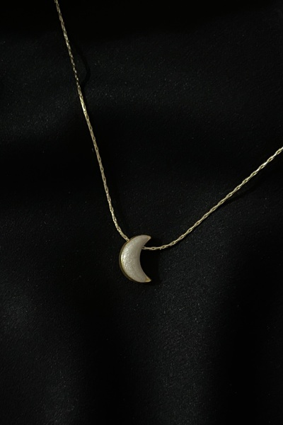 Vanelia Dokulu Minimal Hilal Kolye - Gold