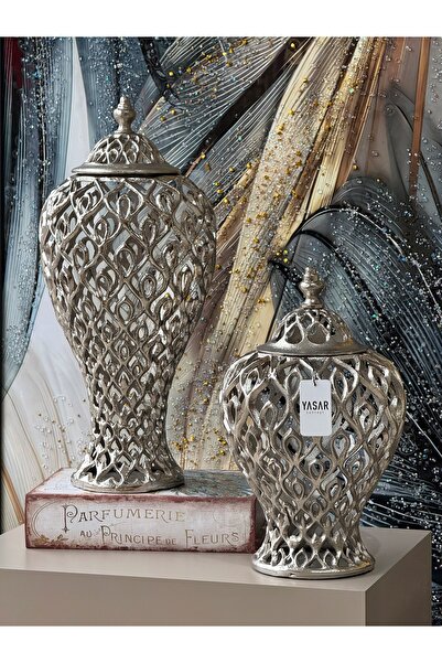 YASAR CONCEPT Peacock Metal Lid Cube Vase Set Silver