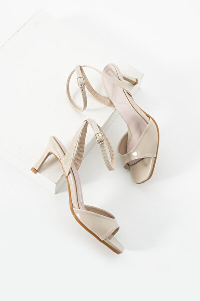 guijarro Women's Thin Beige Patent Leather Strappy Heeled Sandals – Stylish E...