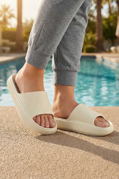 GEZER Γυναικείες παντόφλες - Κατάλληλες για το καλοκαίρι και τα βρεγμένα δάπεδα