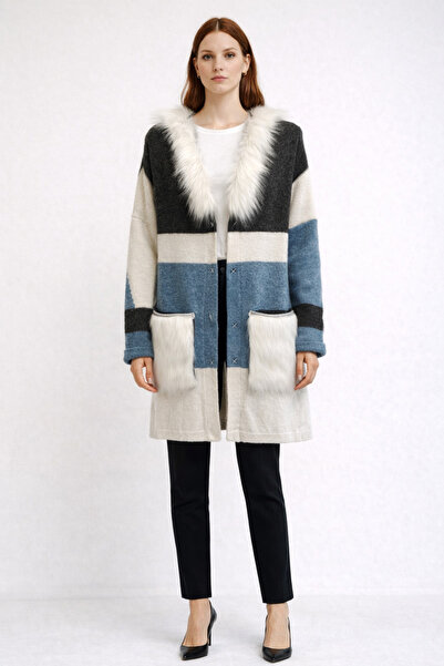 AYHAN Kapüşonlu V Yaka Tüy Detay Örme Hırka