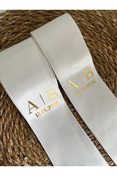 hemdemhediyelik Kişiye Özel Gold Baskılı Beyaz-Beyaz Takı Harf Tarih Kurdeles...