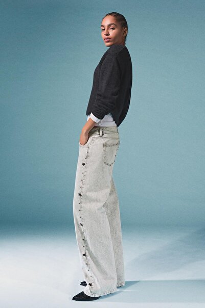Bershka Yıldız zımbalı düşük bel baggy fit jean