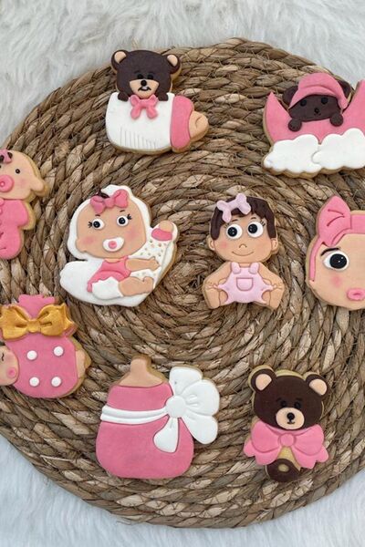 Miranın Hobileri Yeni Doğan Kız Bebek Karışık Desenli Şeker Hamurlu Butik Kur...