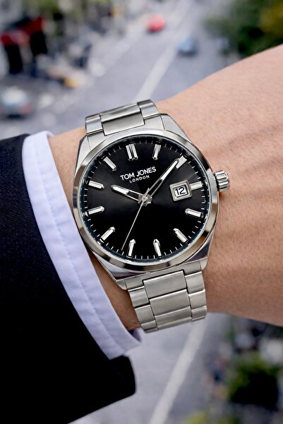 Tom Jones ساعة يد رجالية بسلك فولاذي فضي اللون للموسم الجديد 3 ATM مقاومة للم...