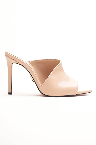 Ayakkabı Ateşi Дамски дизайнерски пантофки с тънък ток Carolina Nude Rugan