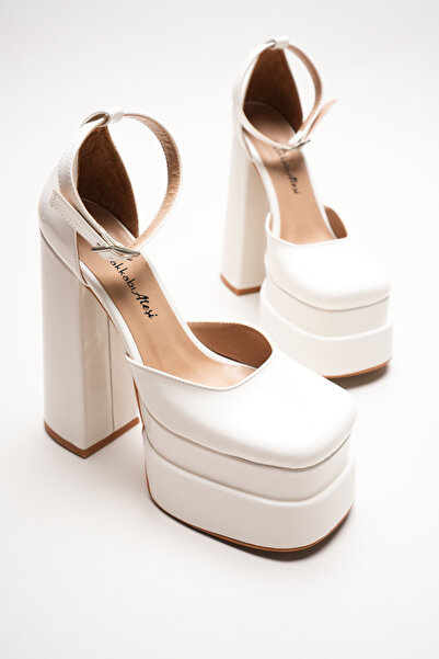 Ayakkabı Ateşi Pantofi de damă din piele lacuită albă, cu platformă dublă, cu...