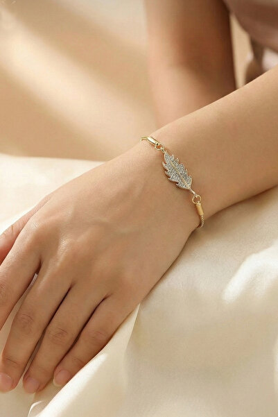 Duke Nickle سوار من حجر الزركون على شكل ورقة شجر