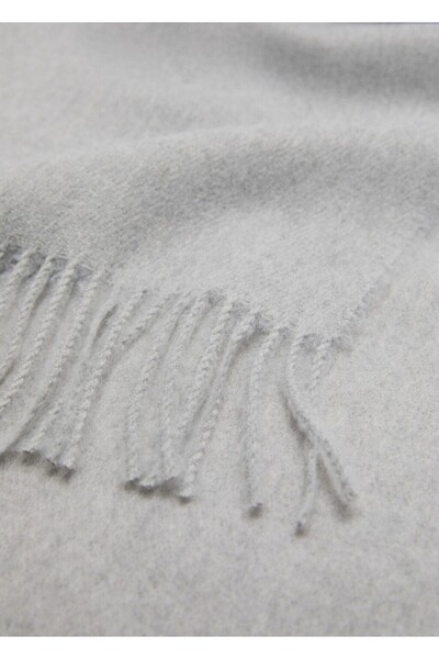 MANGO Woman Püsküllü atkı