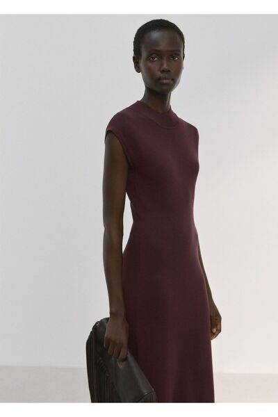 MANGO Woman Perkins yakalı triko elbise