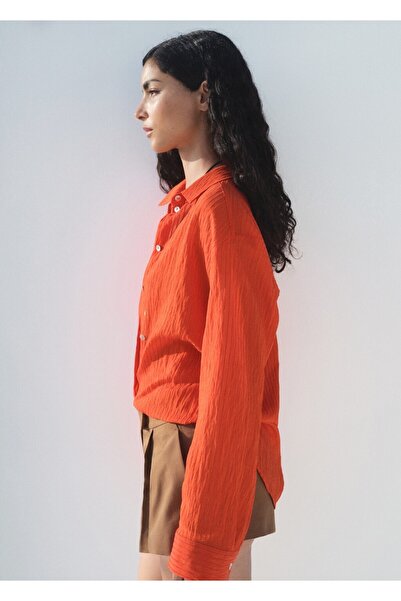 MANGO Woman Kırışık görünümlü oversize gömlek