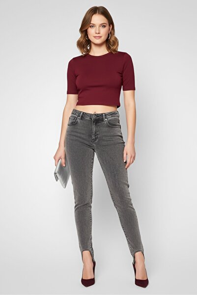 Diesel بنطلون جينز نسائي سادة بقصة عادية، أسود