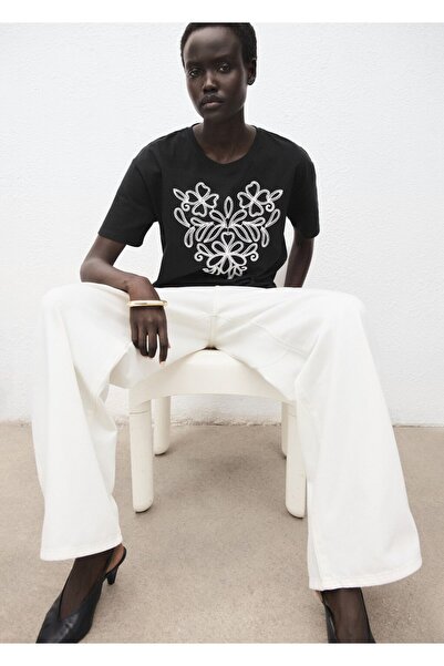 MANGO Woman Çiçek işlemeli pamuk tişört