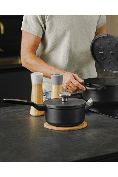 English Home Berghoff LEO Phantom Sos Tencere 18 cm Siyah