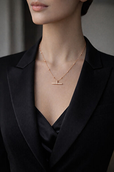 Moonjy قلادة نسائية من الفولاذ الذهبي الوردي من VIP – موديل T بتفاصيل دوريكا ...