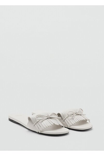 MANGO Woman Püsküllü bağ detaylı sandalet