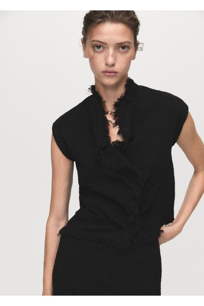MANGO Woman Püsküllü kruvaze kesim bluz