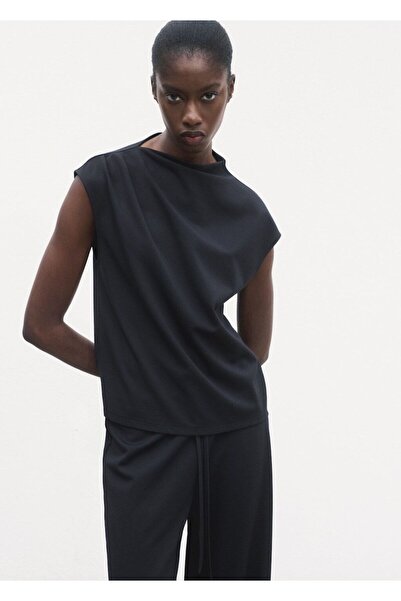 MANGO Woman Büzgülü detaylara sahip asimetrik yakalı tişört