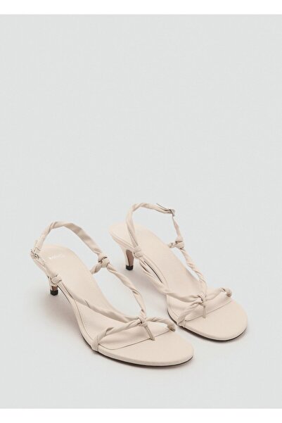 MANGO Woman Büzgü bantlı sandalet