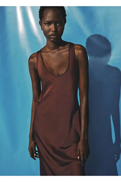 MANGO Woman Saten dekolteli elbise