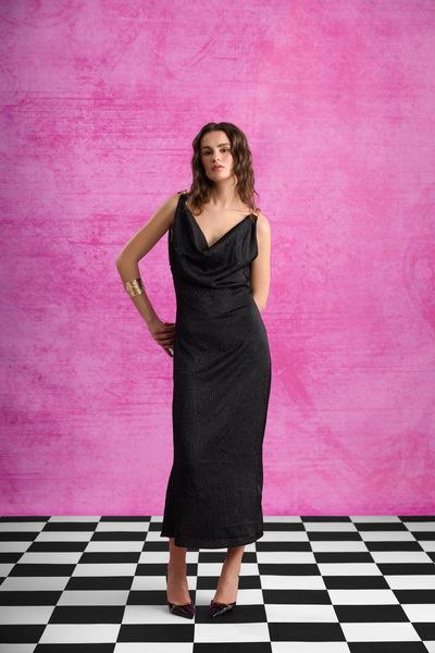 Quzu Back Tie Degaje Collar Midi Dress Black