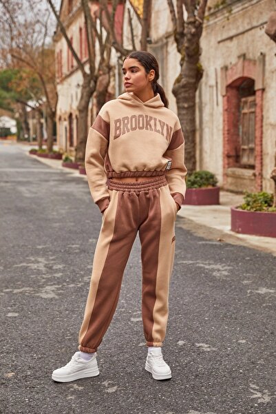 Park Karon Kadın Taş Kapşonlu Baskı Detay Garnili Şardonlu Takım