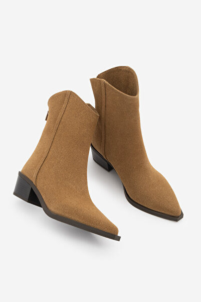 Marjin Dámské westernové boty se špičatou špičkou a detaily kovbojského proší...