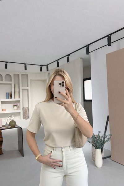 Sezgi Tekin Seria Premium Bumbac cu guler rotund Bej Basic tricou