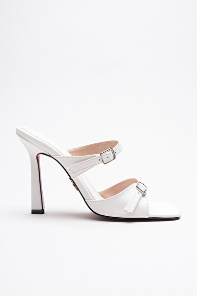 Ayakkabı Ateşi Γυναικείες παντόφλες με διπλό λουράκι με αγκράφα Rona White Skin