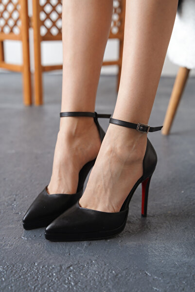 Ayakkabı Ateşi Kadın Baretli Sivri Burun Topuklu Ayakkabı Minora Siyah Cilt