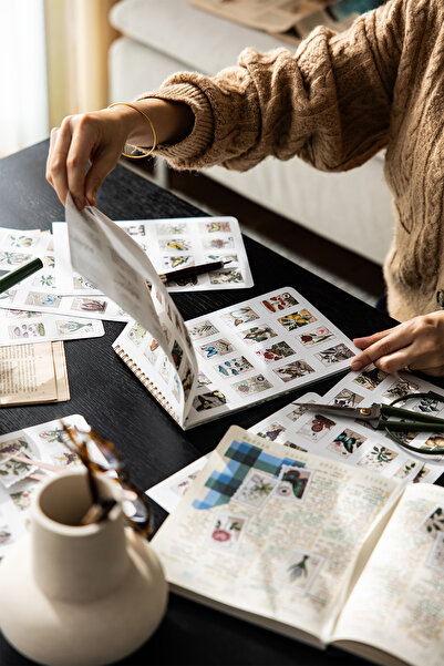 PAPERORA A5 18 Yaprak Vintage Pul Sticker Defteri 288 Adet Pul Etiket Seti