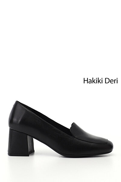 GÖNDERİ(R) حذاء نسائي من الجلد الطبيعي ذو كعب سميك ومقدمة سوداء