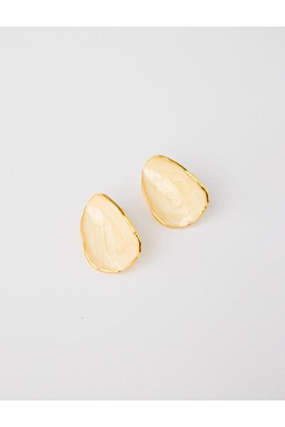 Jimmy Key أقراط عصرية ذات شكل غير متماثل باللون البيج