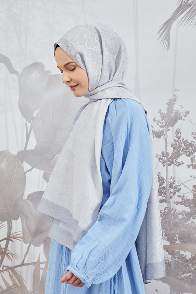 ARMANDA Шал с верижен монограм 3042-Сребро