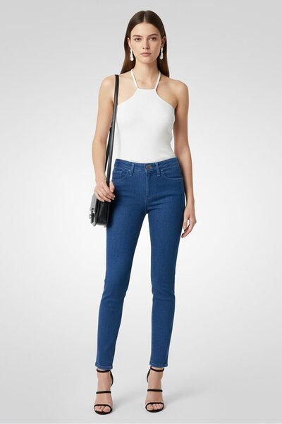 Tommy Hilfiger Women Regular Fit Plain Slim Leg Jeans, Blue