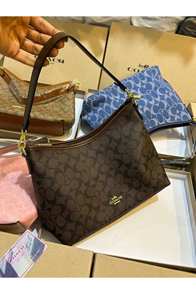 GGGG Bags with their accessories