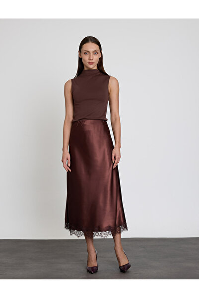 BGN workshop Lace Detailed Satin Skirt