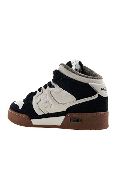 Fendi Modern casual style sneakers