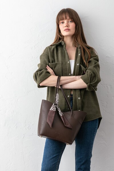 Paul Brand Terra Flar Detailed Soft Leather-Look Large Volume Makeup Bag Coff...