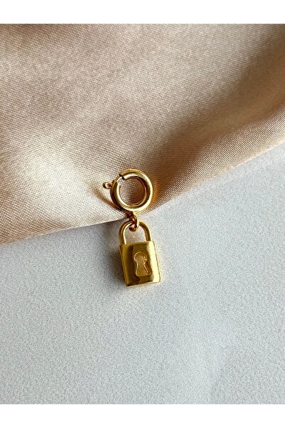 Nour Co Charm Pendant and Bracelet End Lock